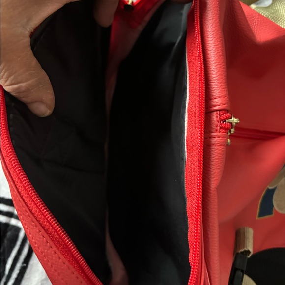 Rare Vintage Red Leather Walt Disney World Mickey Mouse Duffle Bag - Picture 7 of 7